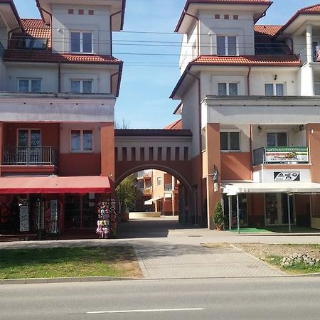 Hajdúszoboszló Baby Apartman 아파트 외부 사진