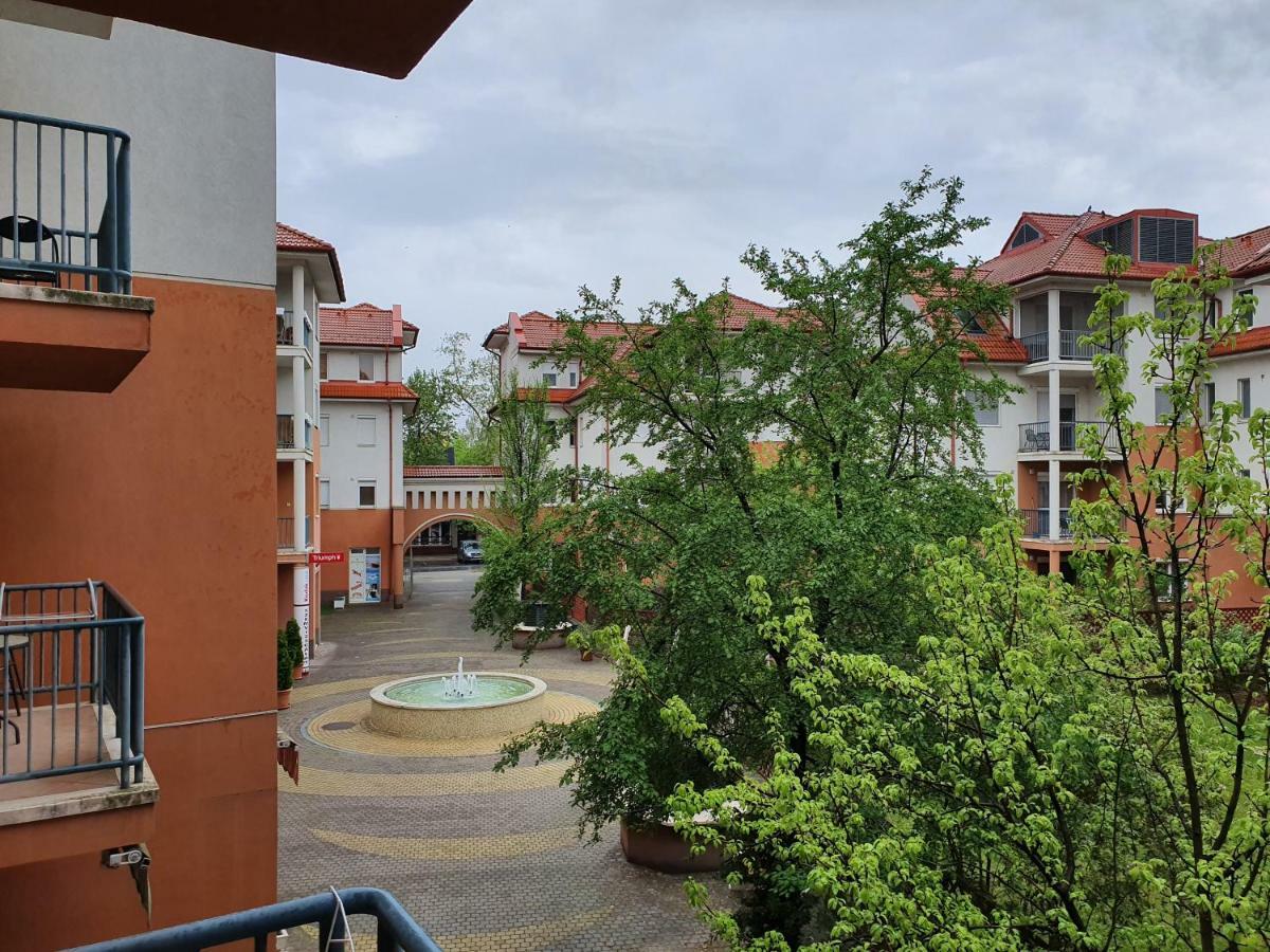 Hajdúszoboszló Baby Apartman 아파트 외부 사진